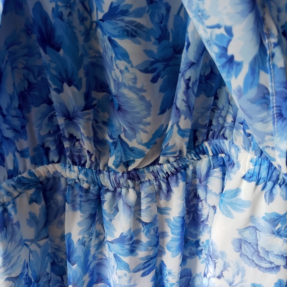 Show Me Your Mumu Quinn Floral Cold-Shoulder Romper - Picture 8 of 12